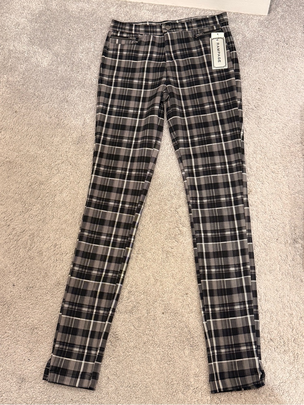 Rampage Blackโ & Gray Plaid Skinny Pants with Zipper Detail